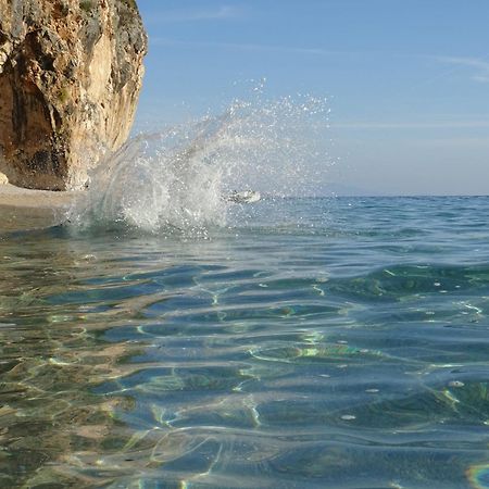 Апартаменты Ionian View Химара Экстерьер фото