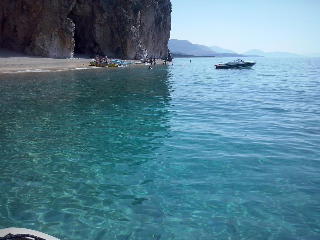 Апартаменты Ionian View Химара Экстерьер фото